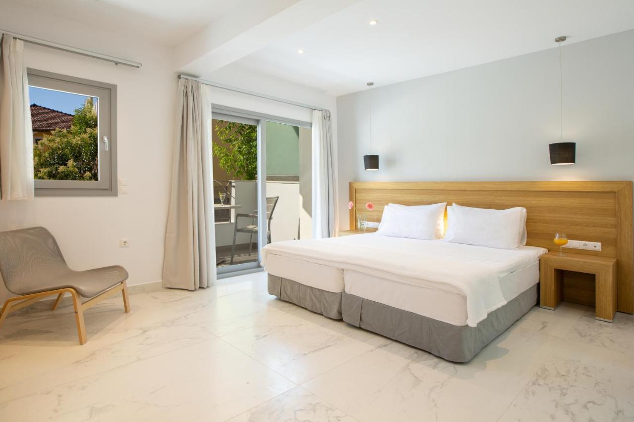 Smile Inn Nydri  Ngoại thất bức ảnh