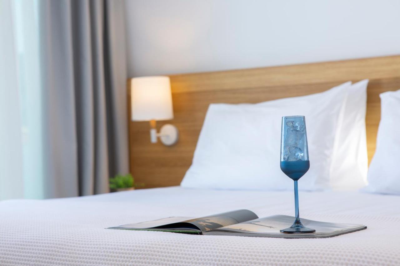 Smile Inn Nydri  Ngoại thất bức ảnh