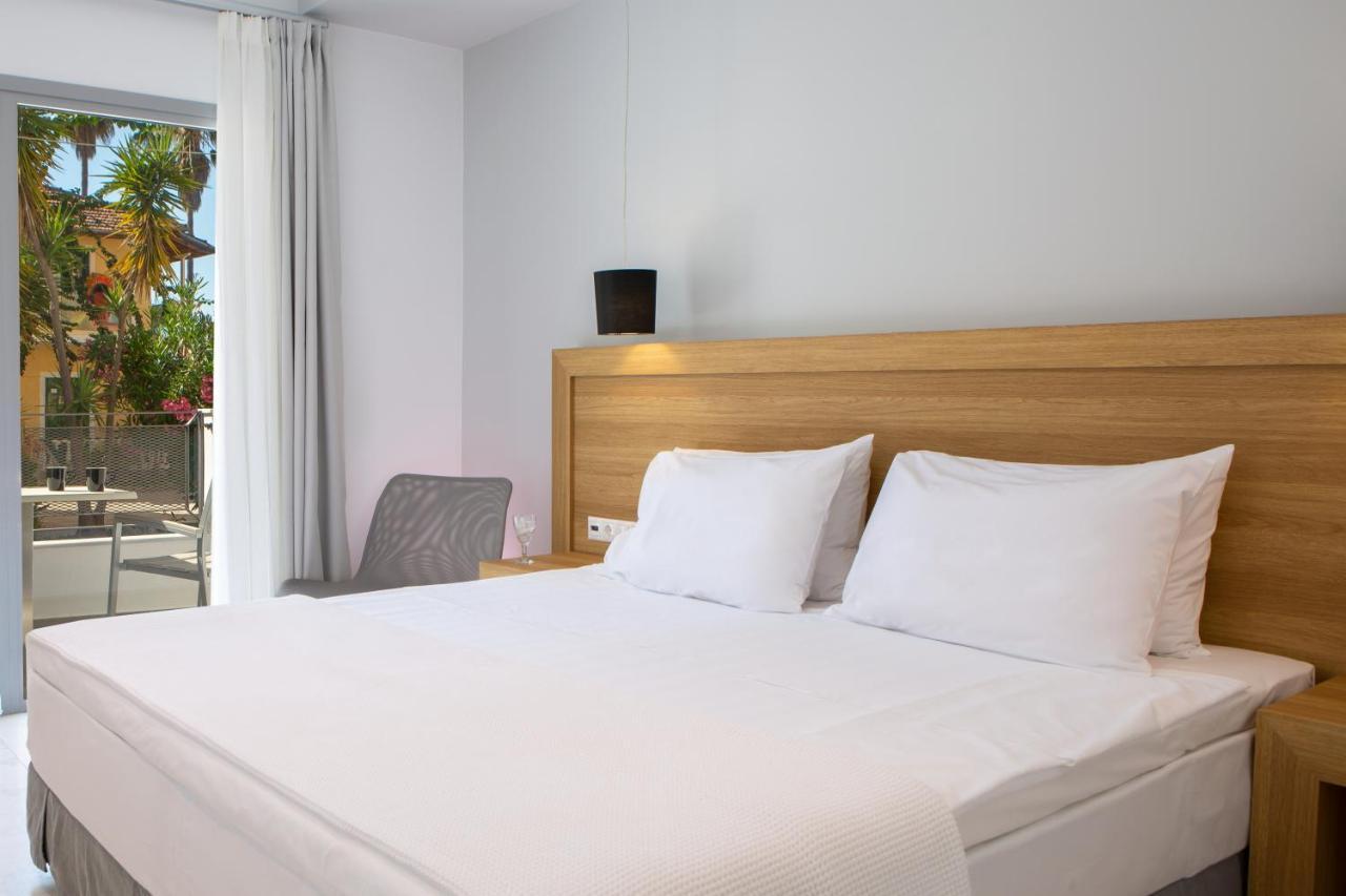 Smile Inn Nydri  Ngoại thất bức ảnh